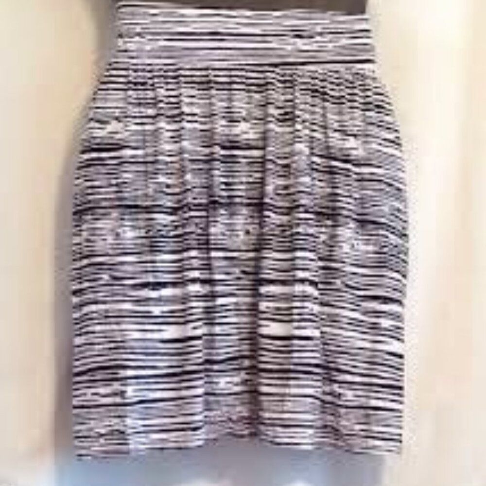 Lane Bryant Mini Skirt Pull On Jersey Knit Soft Black and white